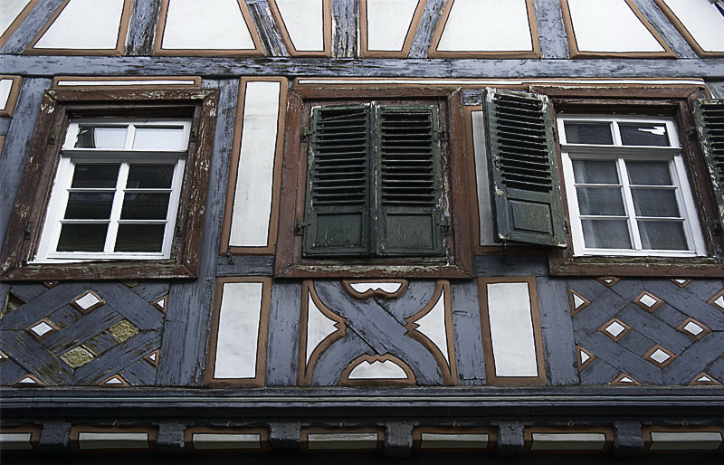 Allgäu 09 - 2014 - 20140906_0355 als Smartobjekt-1 Kopie.jpg - Eine wunderschöne Altstadt mit vielen verzierten Fachwerkhäusern